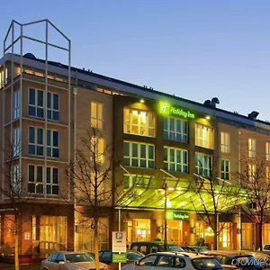 Courtyard By Marriott Hotel